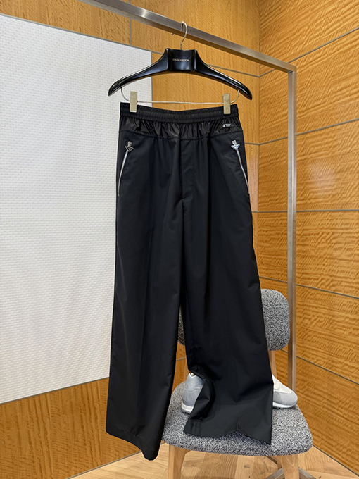 プラダコピー ファスナー付きポケットパンツ