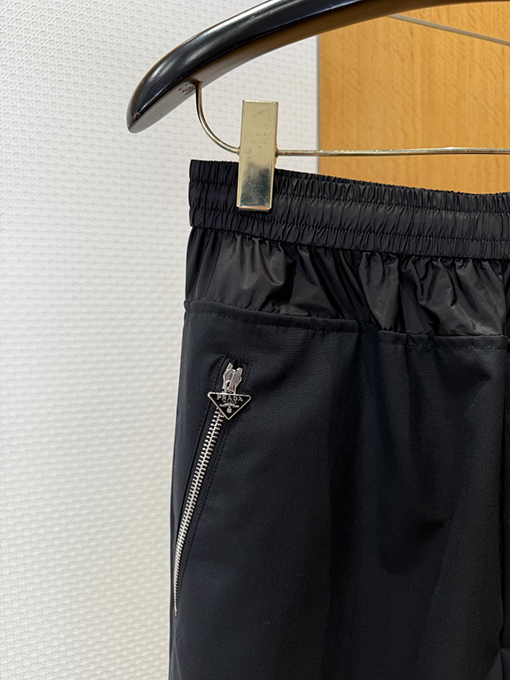 プラダコピー ファスナー付きポケットパンツ