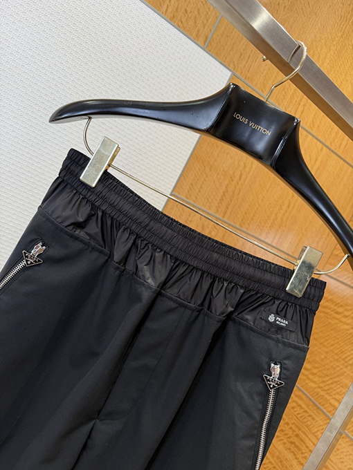 プラダコピー ファスナー付きポケットパンツ