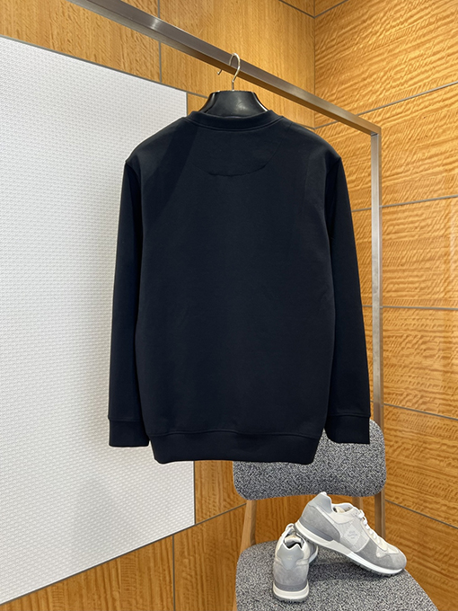 プラダコピー 三角形のロゴ入りクルーネックのスウェットシャツ