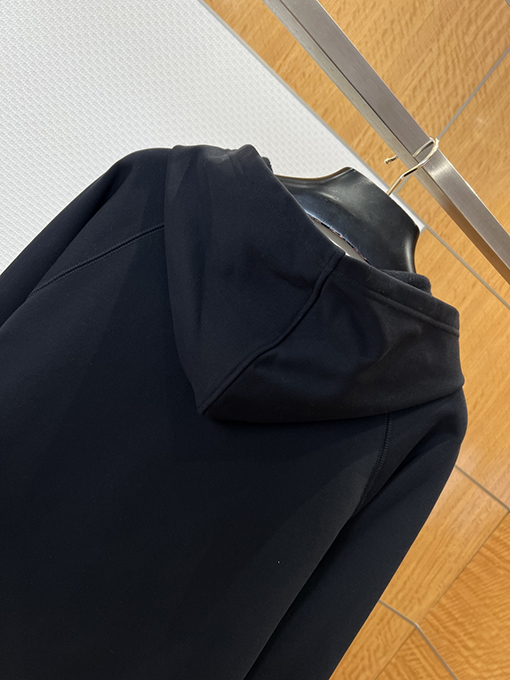 クロムハーツ クロス柄のフード付きジップアップスウェットジャケット