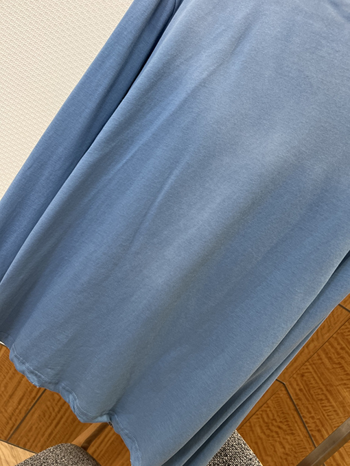 アクネストゥディオズスーパーコピー Acne Studios STOCKHOLM 1996 ダメージプリントのクルーネック長袖シャツ