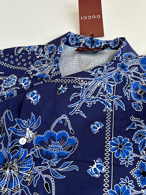 グッチブランドコピー ブルーのペイズリー柄キューバンカラーカシュー花柄プリント半袖シャツ