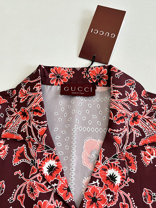 グッチブランドコピー ブルーのペイズリー柄キューバンカラーカシュー花柄プリント半袖シャツ