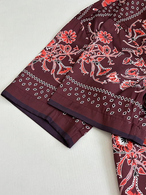 グッチブランドコピー ブルーのペイズリー柄キューバンカラーカシュー花柄プリント半袖シャツ