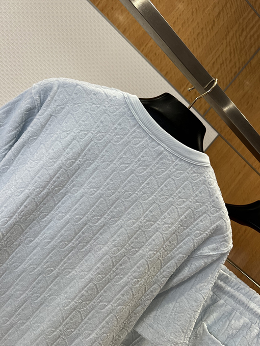 ディオールスーパーコピー 総柄ジャカード柄の半袖ショートパンツセット