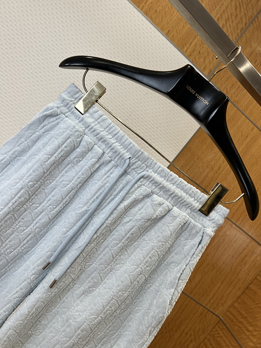 ディオールスーパーコピー 総柄ジャカード柄の半袖ショートパンツセット