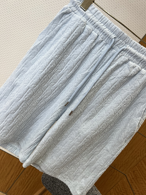 ディオールスーパーコピー 総柄ジャカード柄の半袖ショートパンツセット