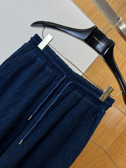 ディオールスーパーコピー 総柄ジャカード柄の半袖ショートパンツセット