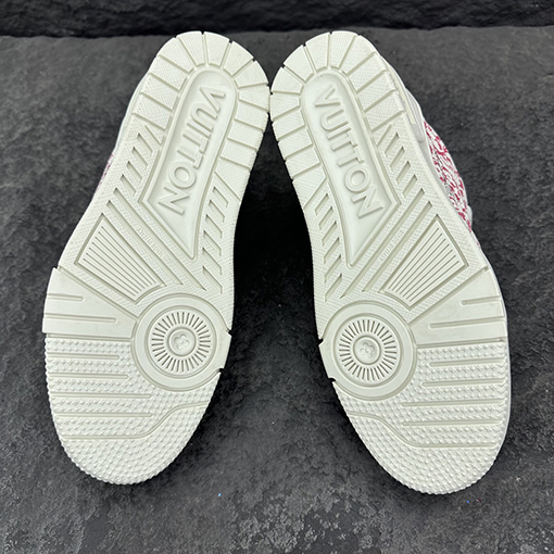 ルイヴィトンコピー LV Trainer クラシックなフュージョングレインアスレチックシューズ