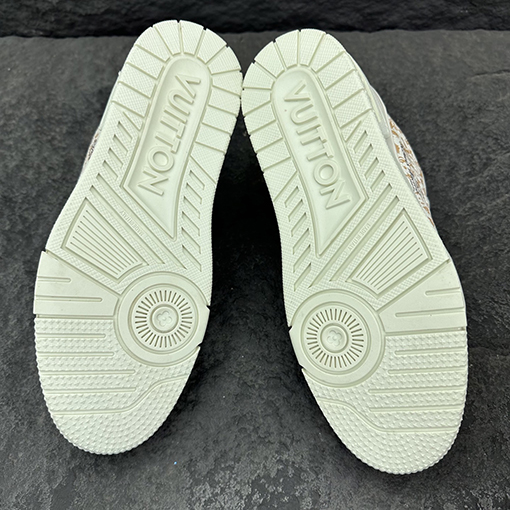 ルイヴィトンコピー LV Trainer クラシックなフュージョングレインアスレチックシューズ