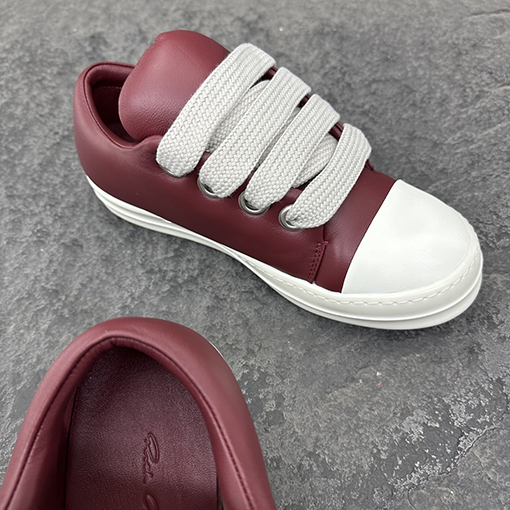 リックオウエンス JUMBO LACE バーガンディ色のローカットスニーカー