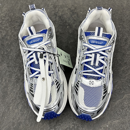 オフホワイト BE RIGHT BACK 高性能ランニングシューズ