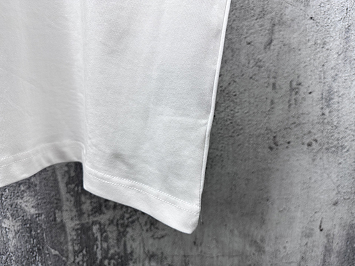 サンローランブランドスーパーコピー Saint Laurent クラシックなロゴプリントの半袖Tシャツ