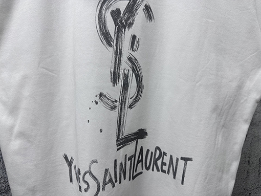 サンローランブランドスーパーコピー Saint Laurent クラシックなロゴプリントの半袖Tシャツ