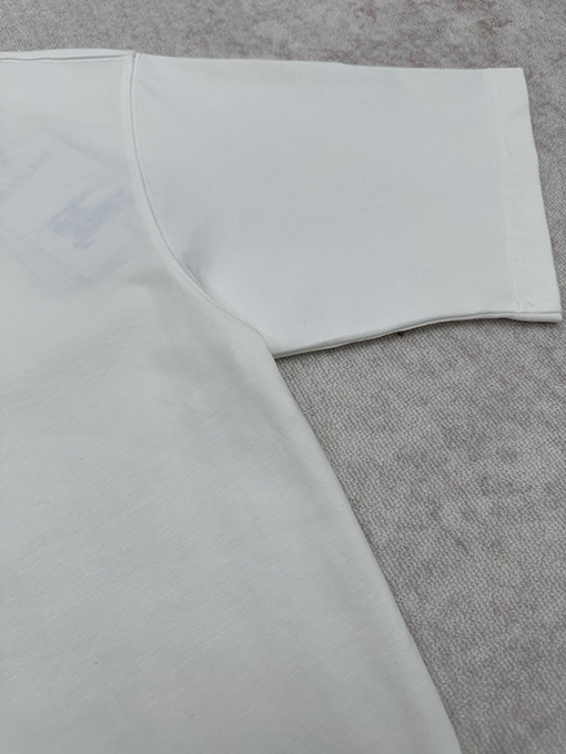 バーバリー Burberry 文字ロゴ入り半袖Tシャツ