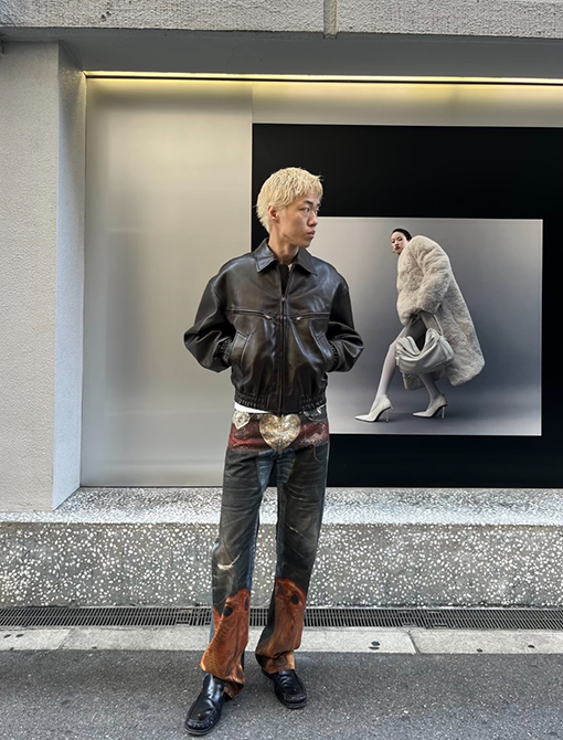 アクネストゥディオズスーパーコピー 3Dハートプリントジーンズ