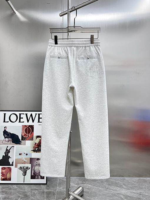 クロムハーツ 光沢のあるアップリケロゴ入りカジュアルパンツ