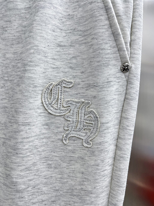 クロムハーツ 光沢のあるアップリケロゴ入りカジュアルパンツ