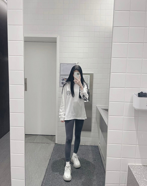 クロムハーツブランドコピー ラスベガス クロススリーブ ホースシュー 長袖シャツ