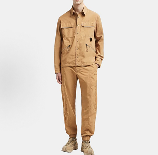 モンクレールスーパーコピー マルチポケットのワークウェアスタイルのラペルジャケット