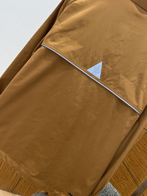 モンクレールスーパーコピー マルチポケットのワークウェアスタイルのラペルジャケット