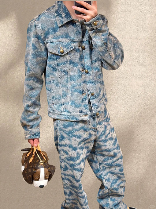 ルイヴィトンブランドスーパーコピー クラシックなジャカード総柄デニムスーツ