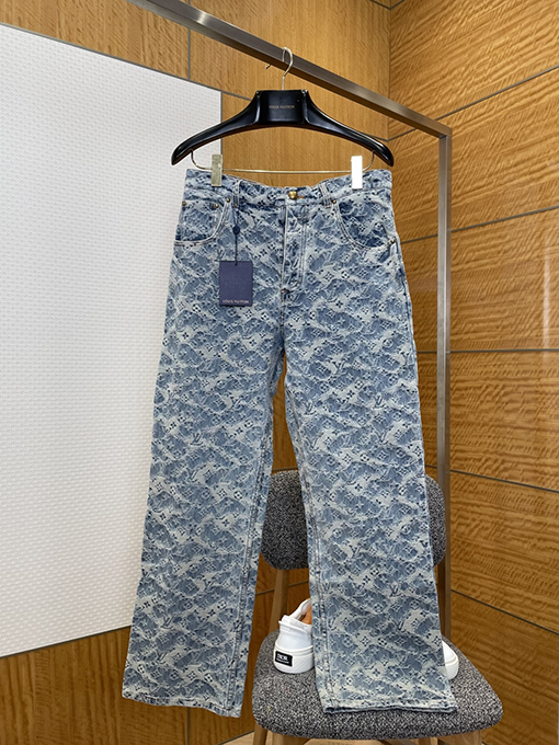 ルイヴィトンブランドスーパーコピー クラシックなジャカード総柄デニムスーツ