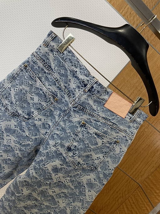 ルイヴィトンブランドスーパーコピー クラシックなジャカード総柄デニムスーツ