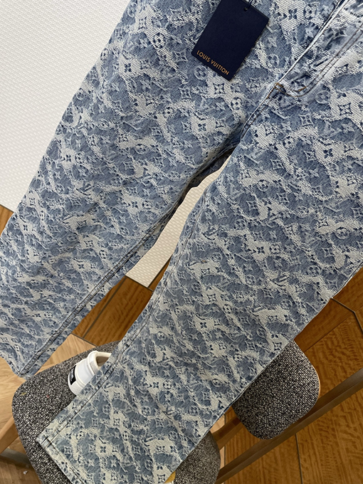 ルイヴィトンブランドスーパーコピー クラシックなジャカード総柄デニムスーツ