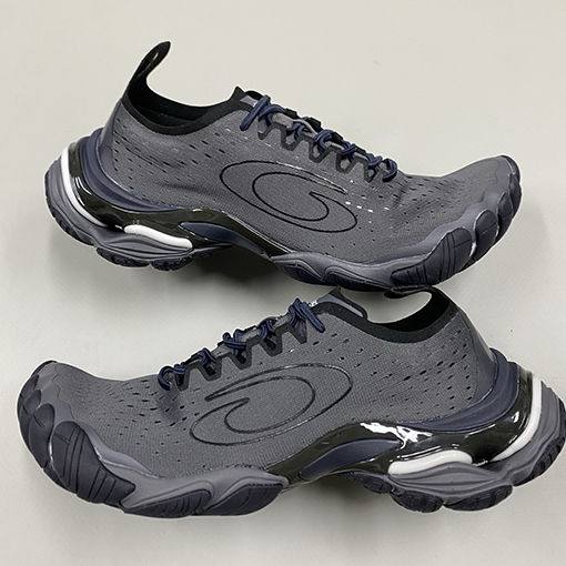 バレンシアガ Track Piercing カップルスニーカー