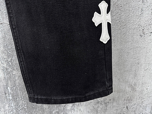 クロムハーツコピー ストレートレッグジーンズ