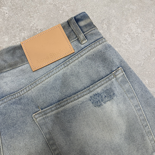 アクネストゥディオズ 1981 ゆったりとしたウォッシュドデニムジーンズ