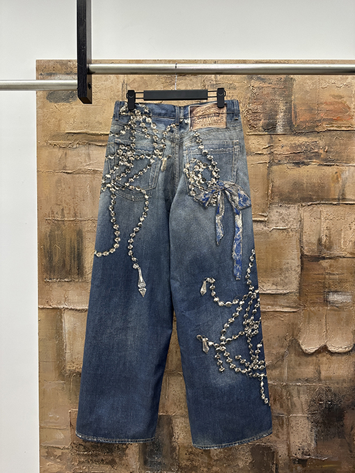 アクネストゥディオズ 3D プリントリボンジーンズ