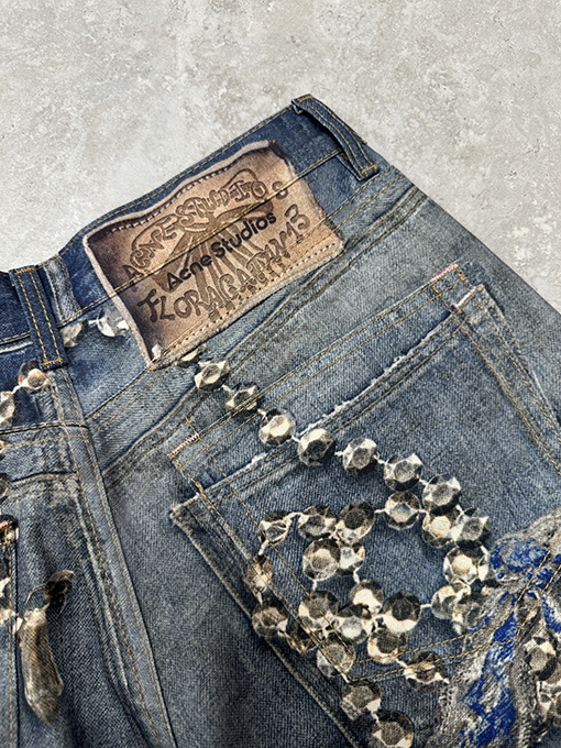 アクネストゥディオズ 3D プリントリボンジーンズ