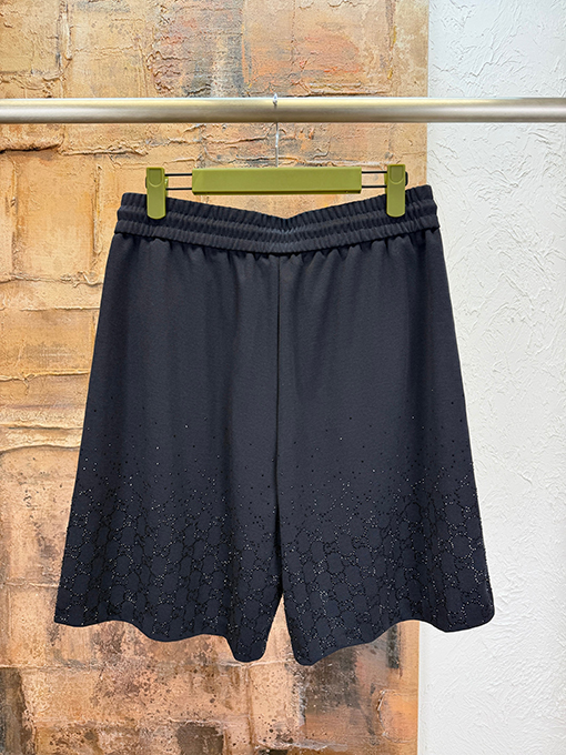 グッチ ダイヤモンド装飾のショートパンツ