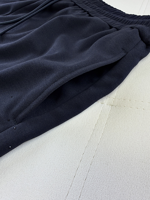 グッチ ダイヤモンド装飾のショートパンツ