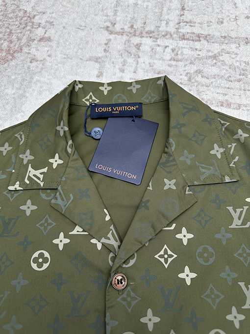 ルイヴィトンブランドスーパーコピー MONOGRAM クラシックのワークウェア半袖シャツ