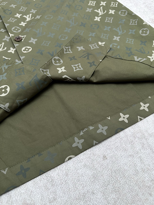 ルイヴィトンブランドスーパーコピー MONOGRAM クラシックのワークウェア半袖シャツ