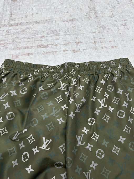 ルイヴィトン MONOGRAM カーゴショーツ