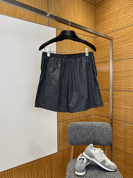 バレンシアガスーパーコピー チェック柄刺繍入りカジュアルショーツ