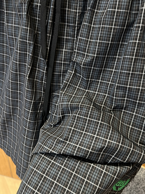 バレンシアガスーパーコピー チェック柄刺繍入りカジュアルショーツ