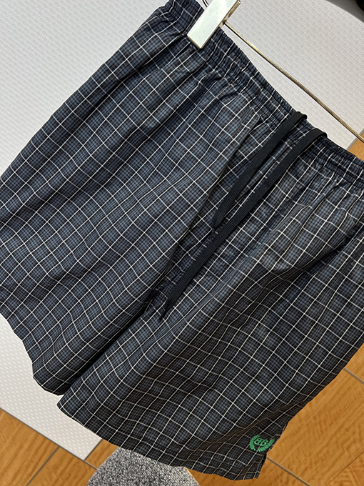 バレンシアガスーパーコピー チェック柄刺繍入りカジュアルショーツ