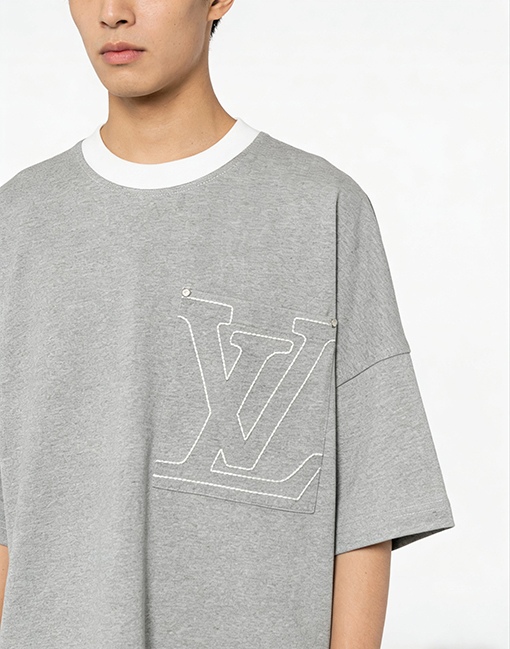 ルイヴィトン LV ポケットエンブレム付き半袖Tシャツ