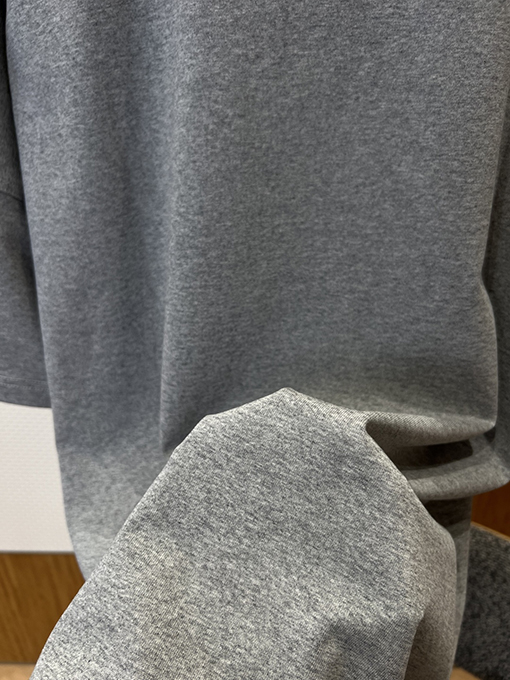 ルイヴィトン LV ポケットエンブレム付き半袖Tシャツ