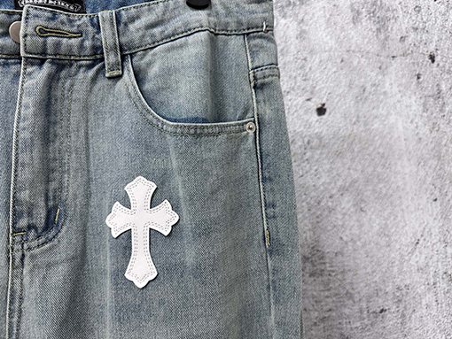 クロムハーツ 新モデルストレートレッグジーンズ
