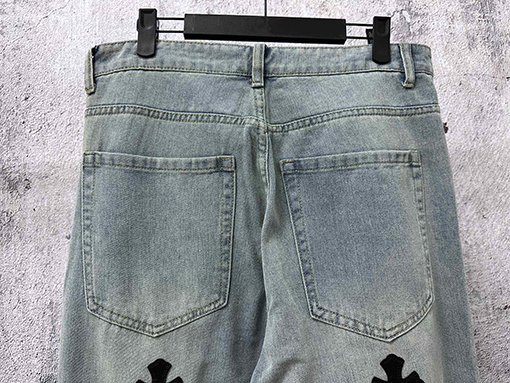 クロムハーツ 新モデルストレートレッグジーンズ