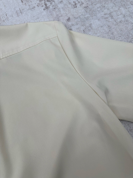 シャネルスーパーコピー 春夏レディースプレビューコレクションカラーブロックボタン付きシルクコットンプリント長袖シャツ