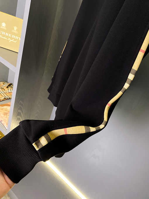 バーバリーコピー 小さめのチェック柄クルーネックのスウェットシャツ