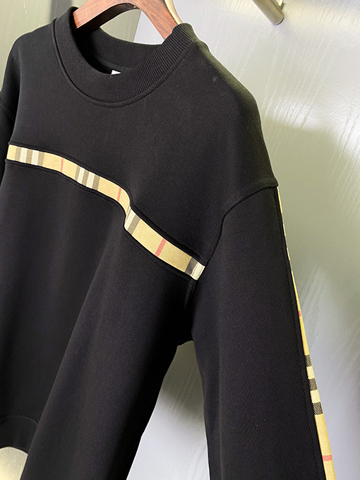 バーバリーコピー 小さめのチェック柄クルーネックのスウェットシャツ